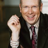 Bild: Etikette fürs Netz – Rainer Wälde veröffentlicht Facebook Knigge
