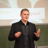 Bild: 5 Sterne Redner Dominic Multerer: Mit Markenkommunikation 2.0 gegen das „Allheilmittel“ Social Media