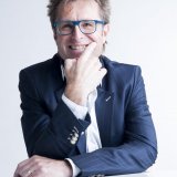 Bild: Neuer Experte im 5 Sterne Expertenportal: Der aus ProSieben bekannte Motivationstrainer Richard de Hoop
